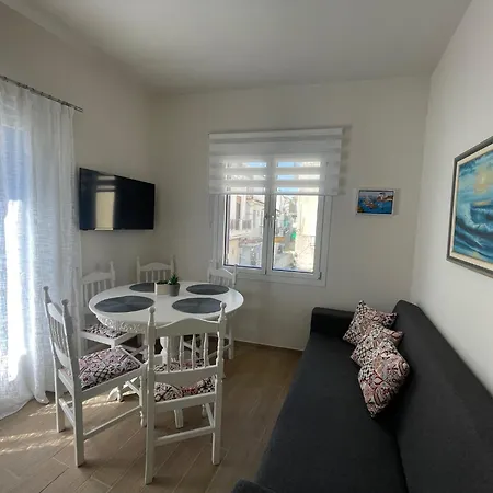 Nyaraló House Old Port Szkiáthosz