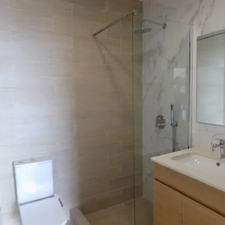 House Old Port Nyaraló