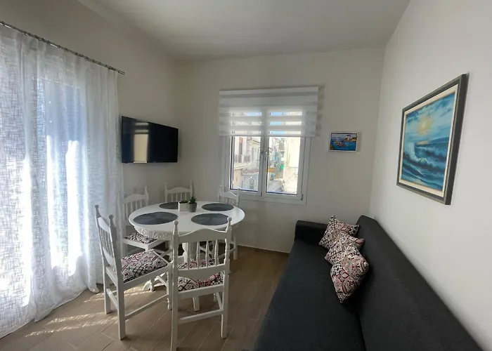 度假居 House Old Port 斯基亚索斯镇